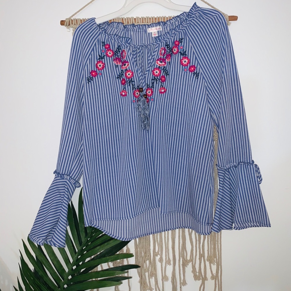 Wide sleeve embroidered top